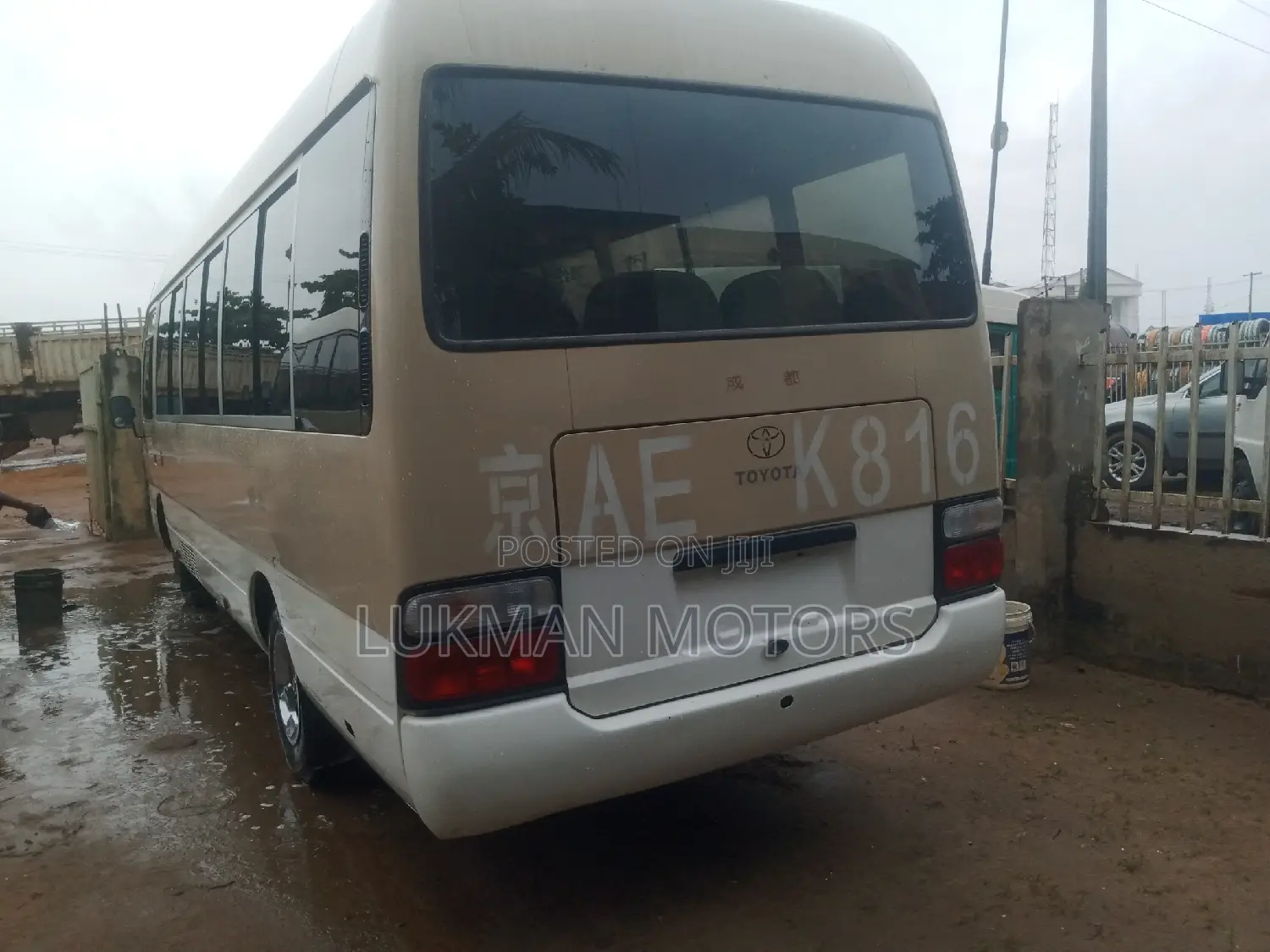 Toyota Coaster 2017 Pink