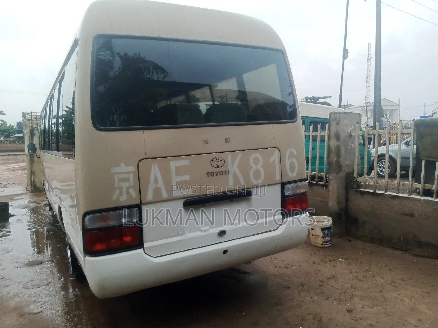 Toyota Coaster 2017 Pink