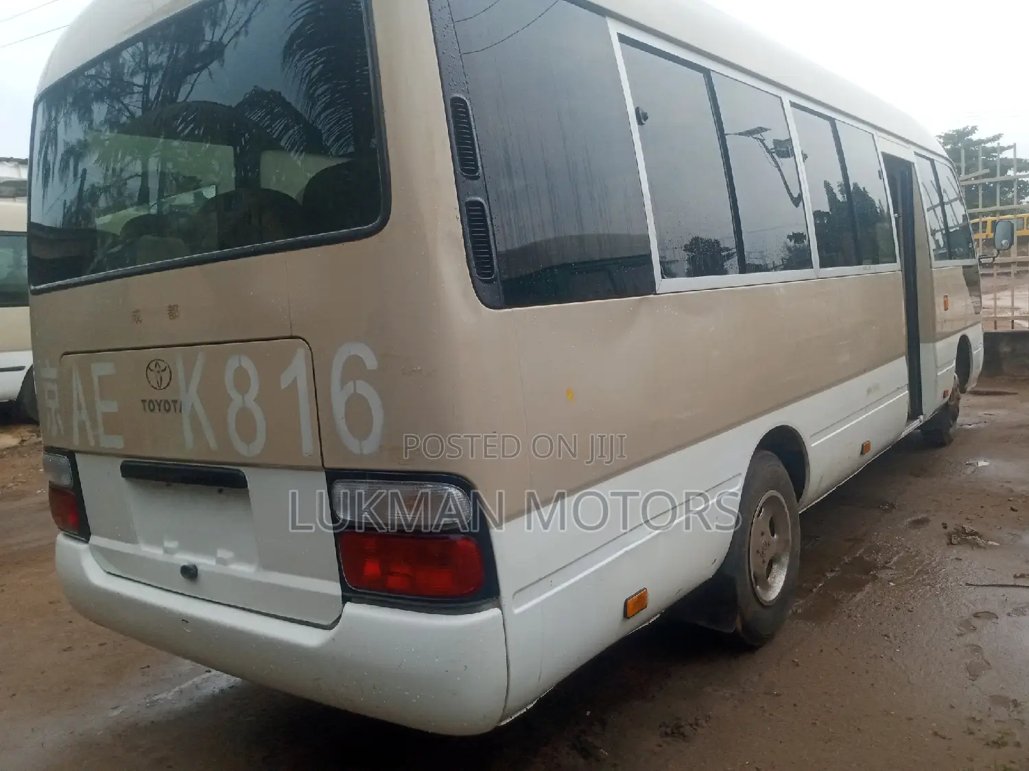 Toyota Coaster 2017 Pink
