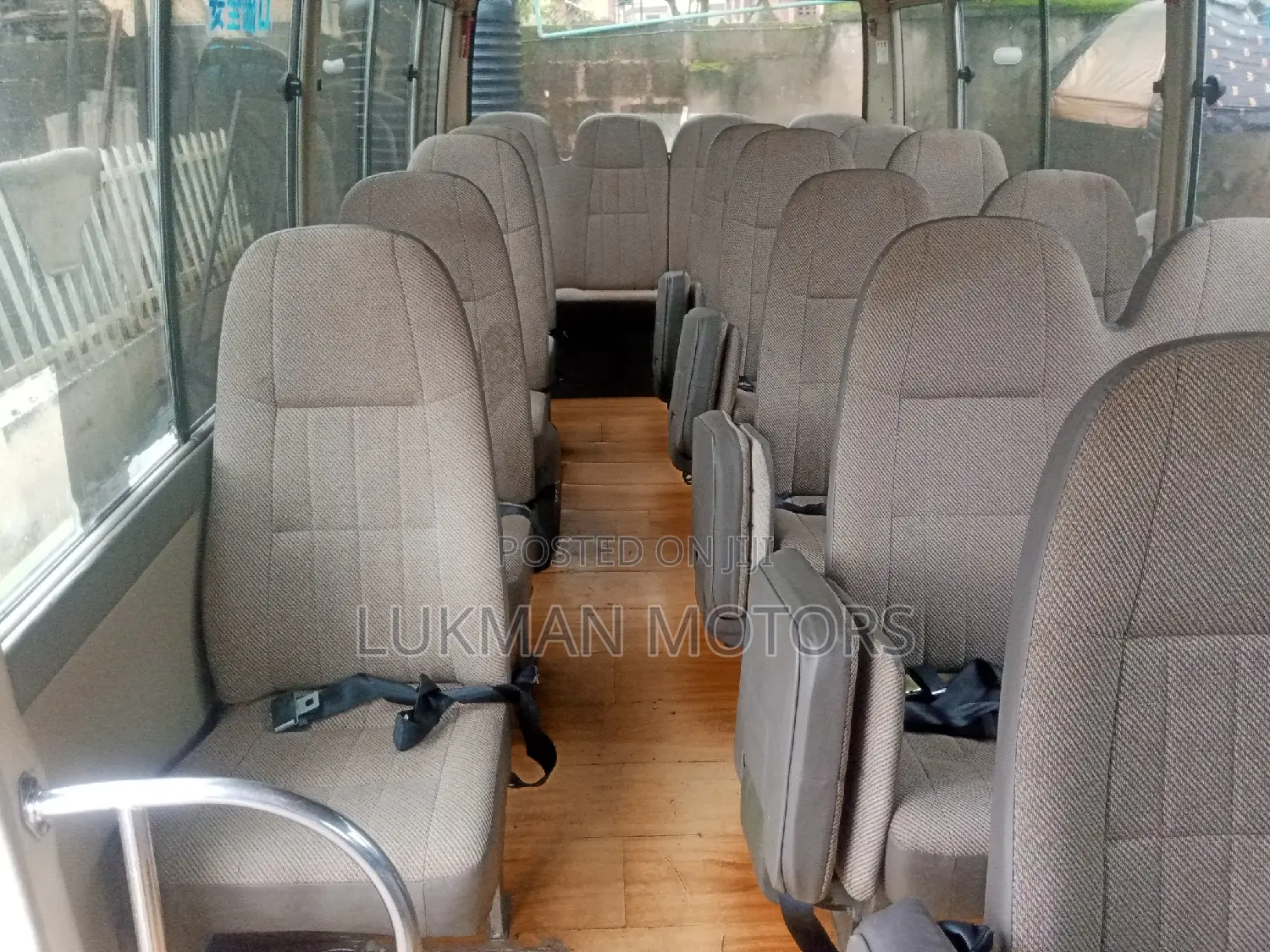 Toyota Coaster 2017 Pink