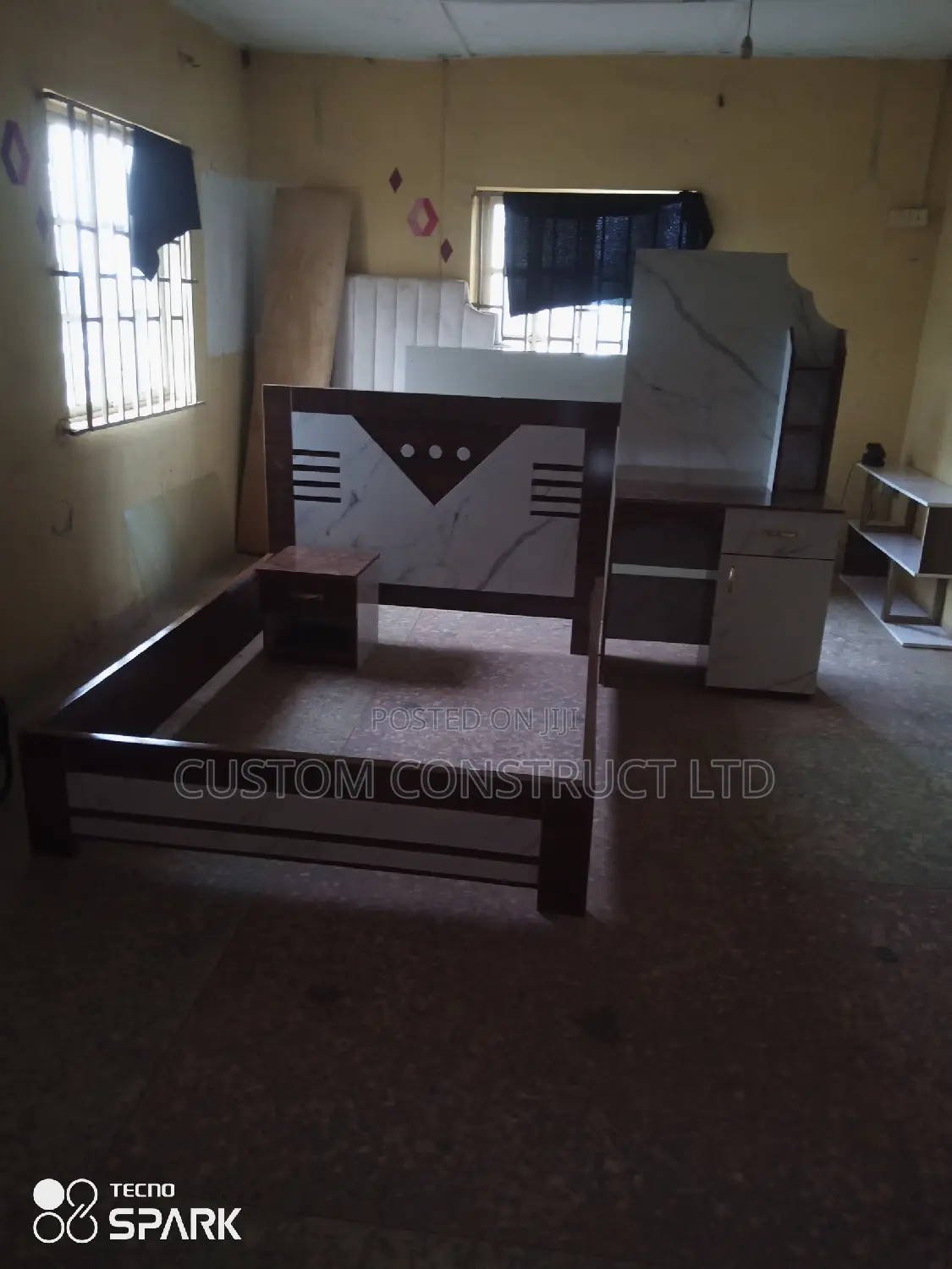 Classic Bedframe With a Side Mirror Drawer.