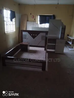 Classic Bedframe With a Side Mirror Drawer.