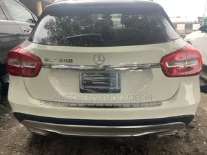 Mercedes-Benz GLA 250 2017 White