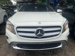 Mercedes-Benz GLA 250 2017 White