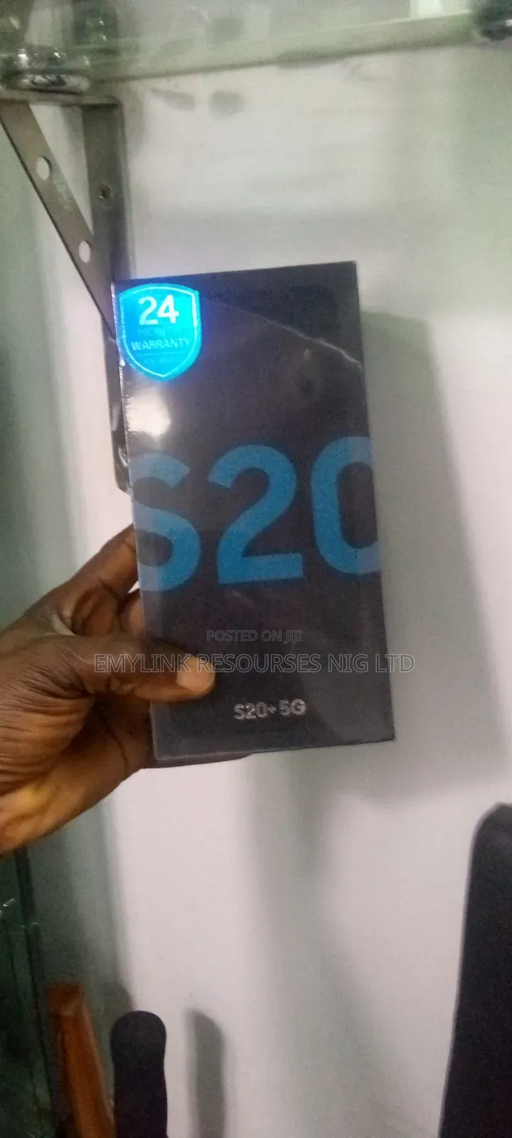 New Samsung Galaxy S20 128 GB Blue