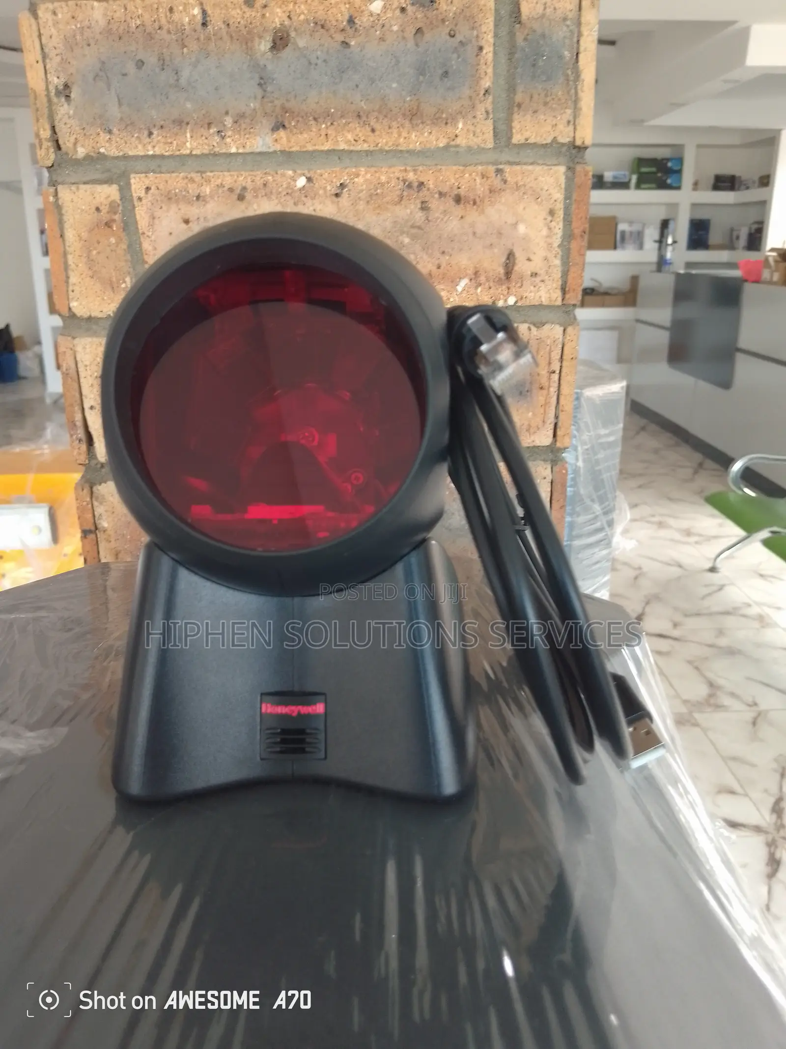 Desktop Omnidirectional Barcode Scanner