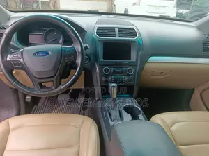 Ford Explorer 2017 Blue