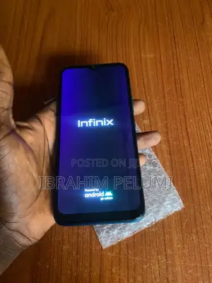 Photo - Infinix Smart 5 32 GB Blue