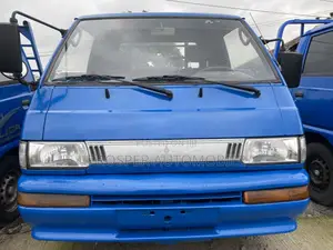 Mitsubishi Deleca Truck Blue