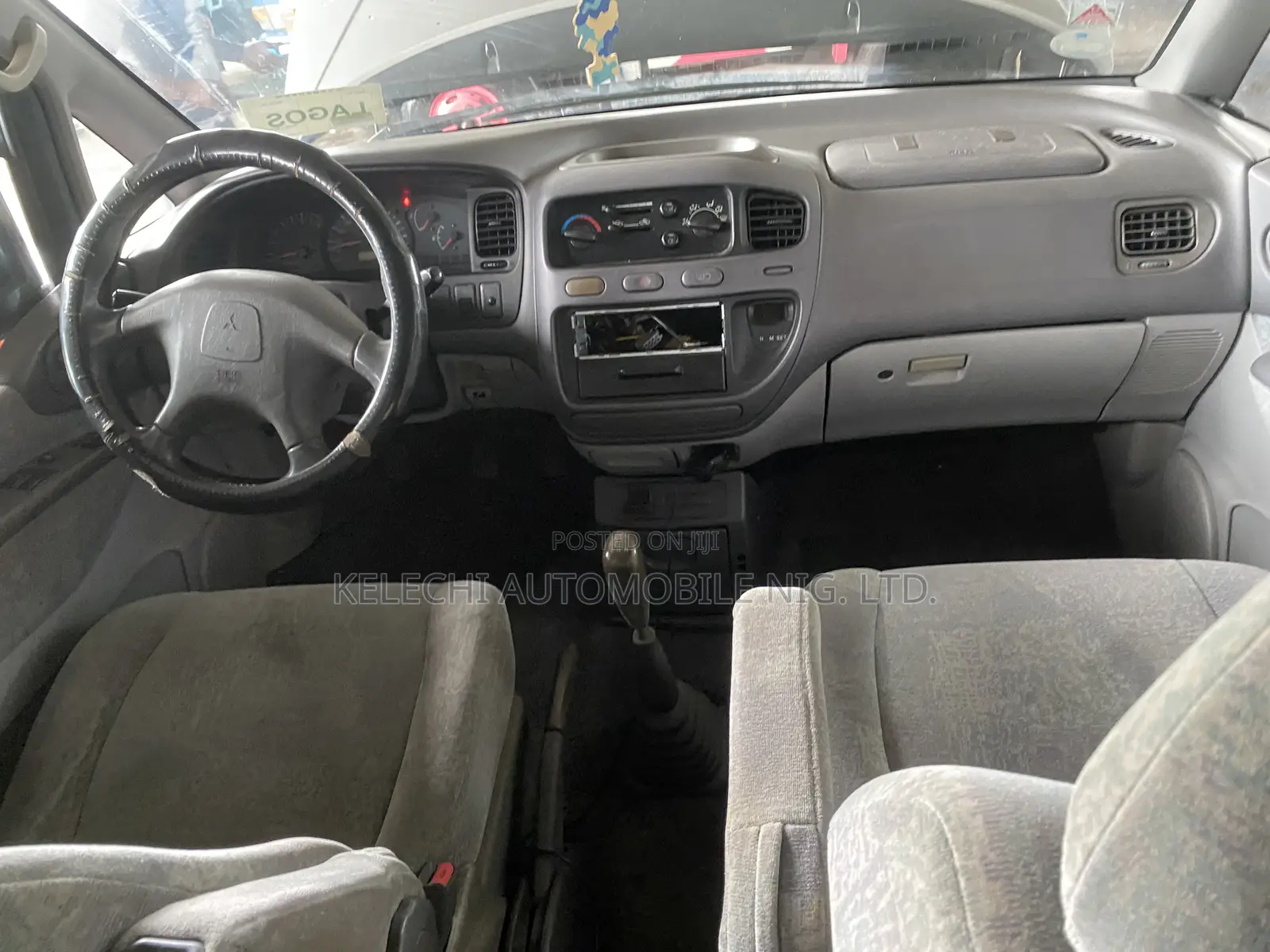 Mitsubishi Space Gear 2003 Silver