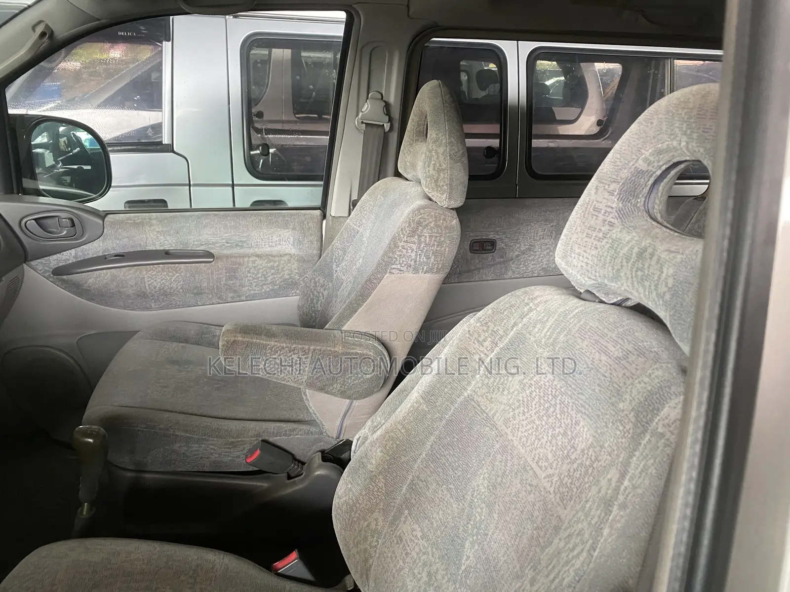 Mitsubishi Space Gear 2003 Silver
