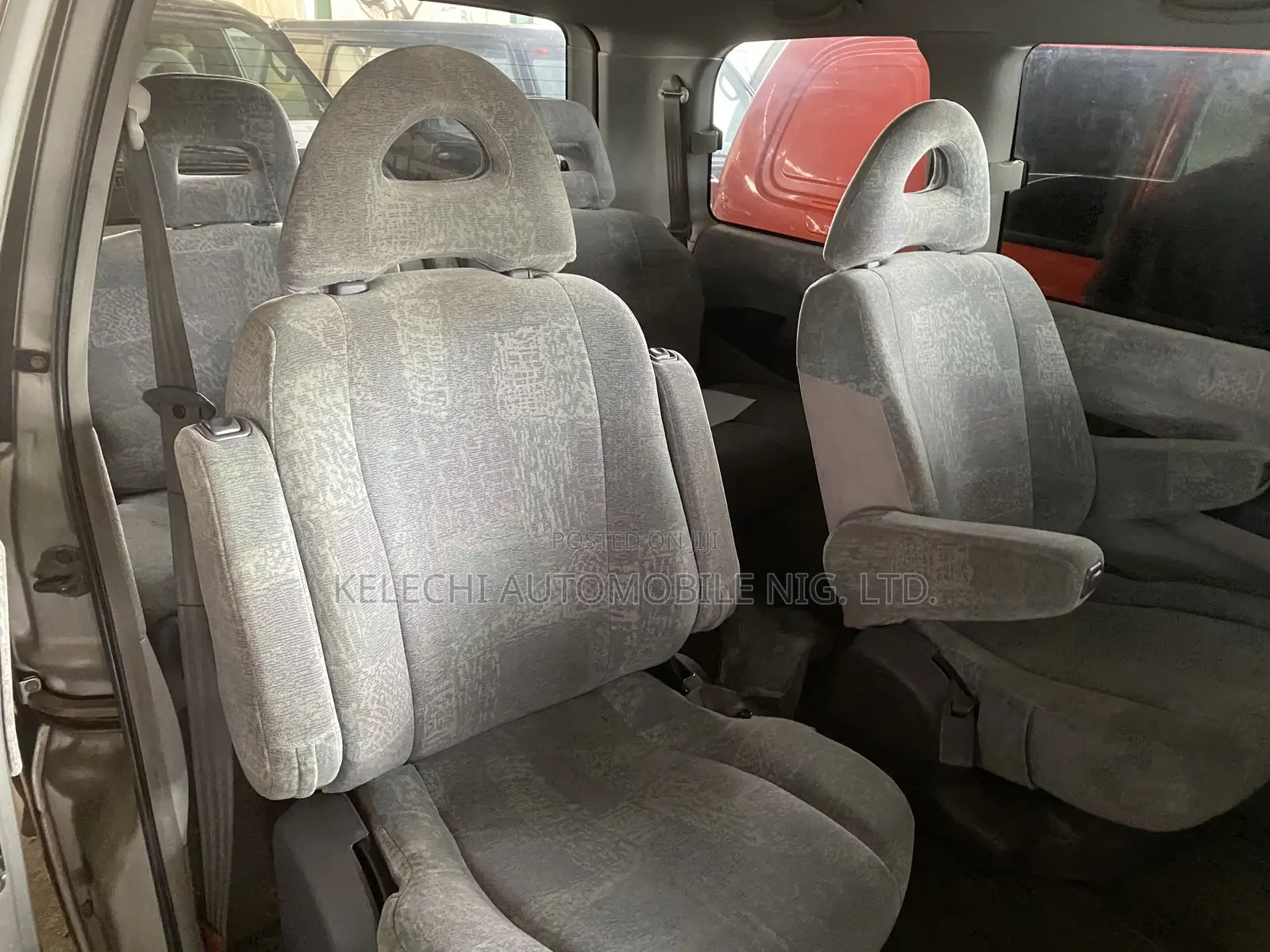 Mitsubishi Space Gear 2003 Silver