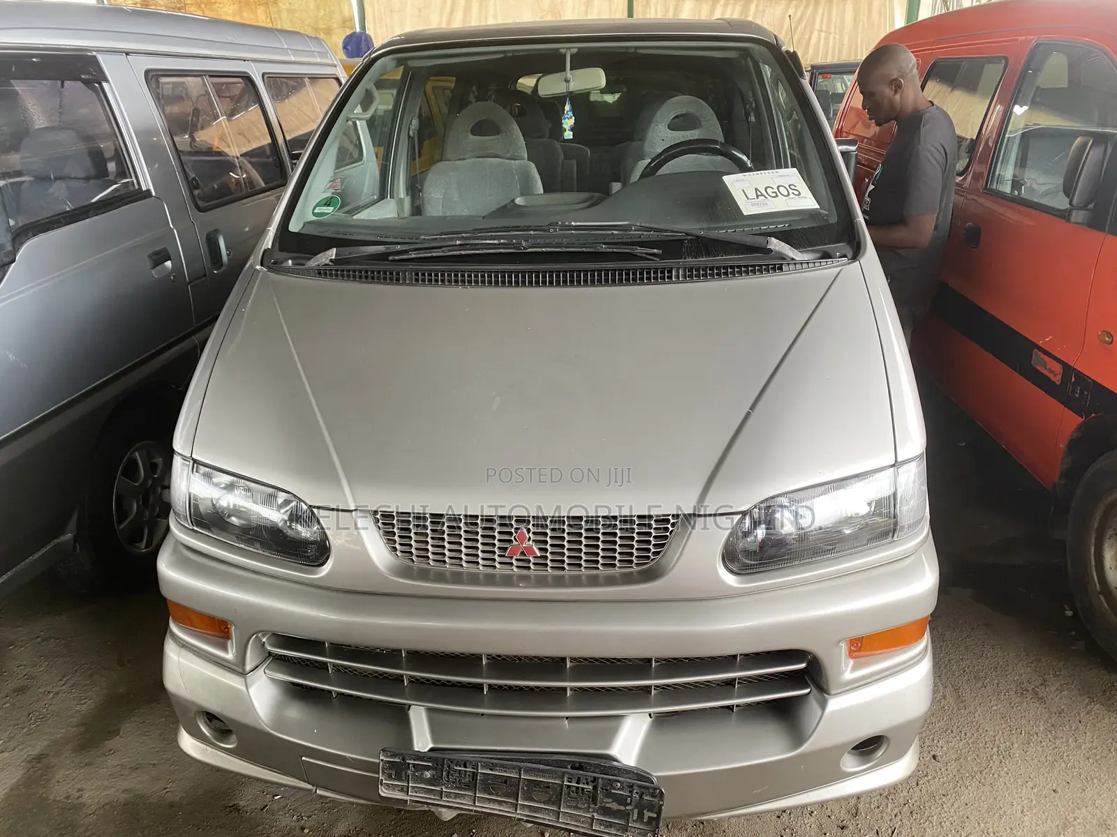 Mitsubishi Space Gear 2003 Silver