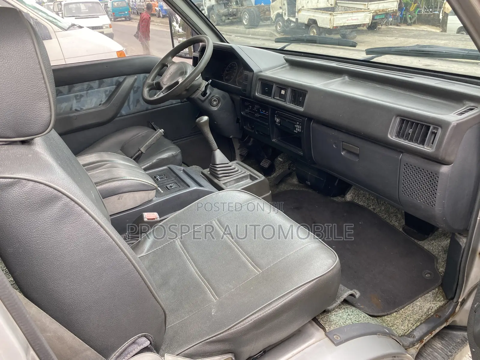 Mitsubishi Delica 2010 Grey