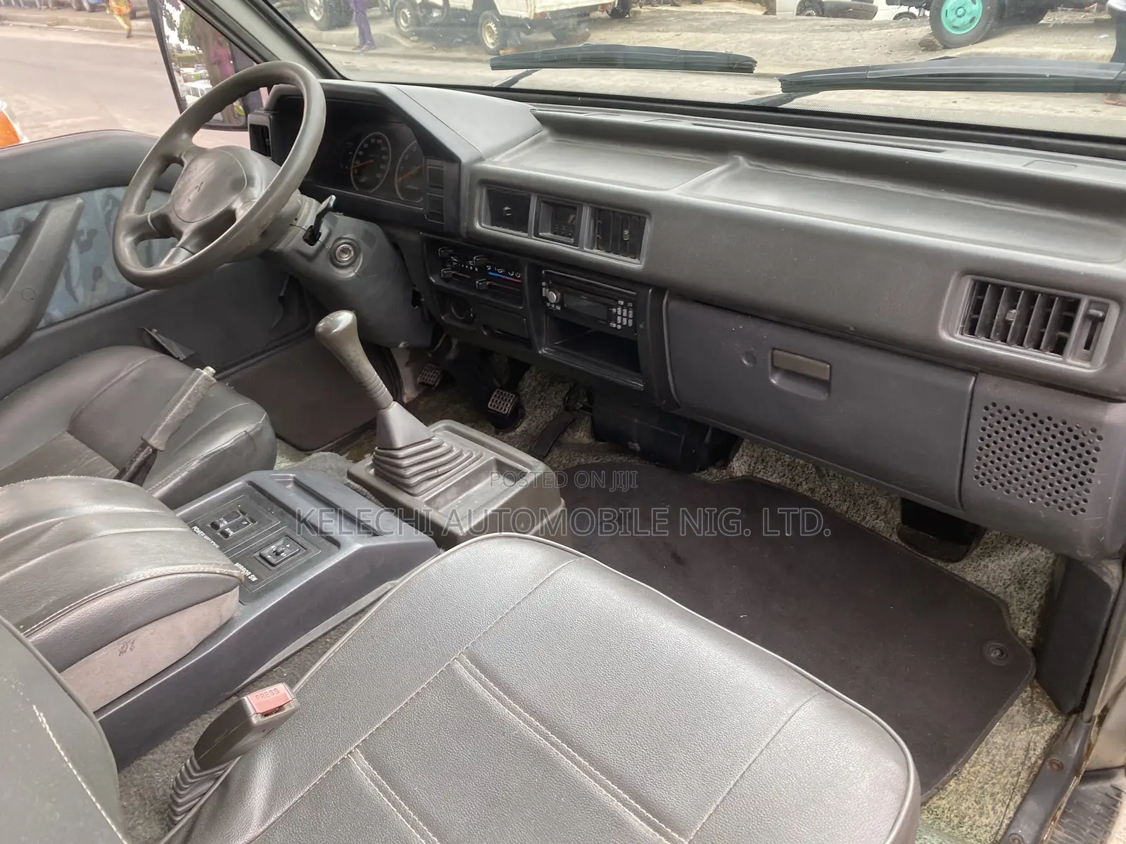 Mitsubishi Delica 2010 Silver