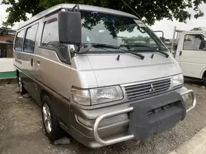 Mitsubishi Delica 2010 Silver