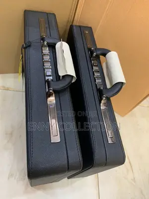 Leaves King Brief Case
