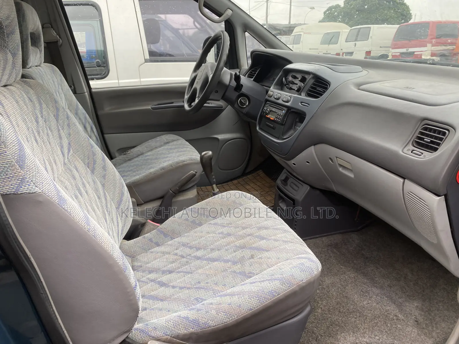 Mitsubishi Delica 2012 White