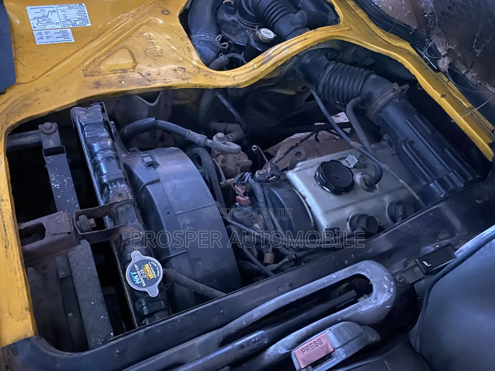 Mitsubishi Delica 2007 Yellow