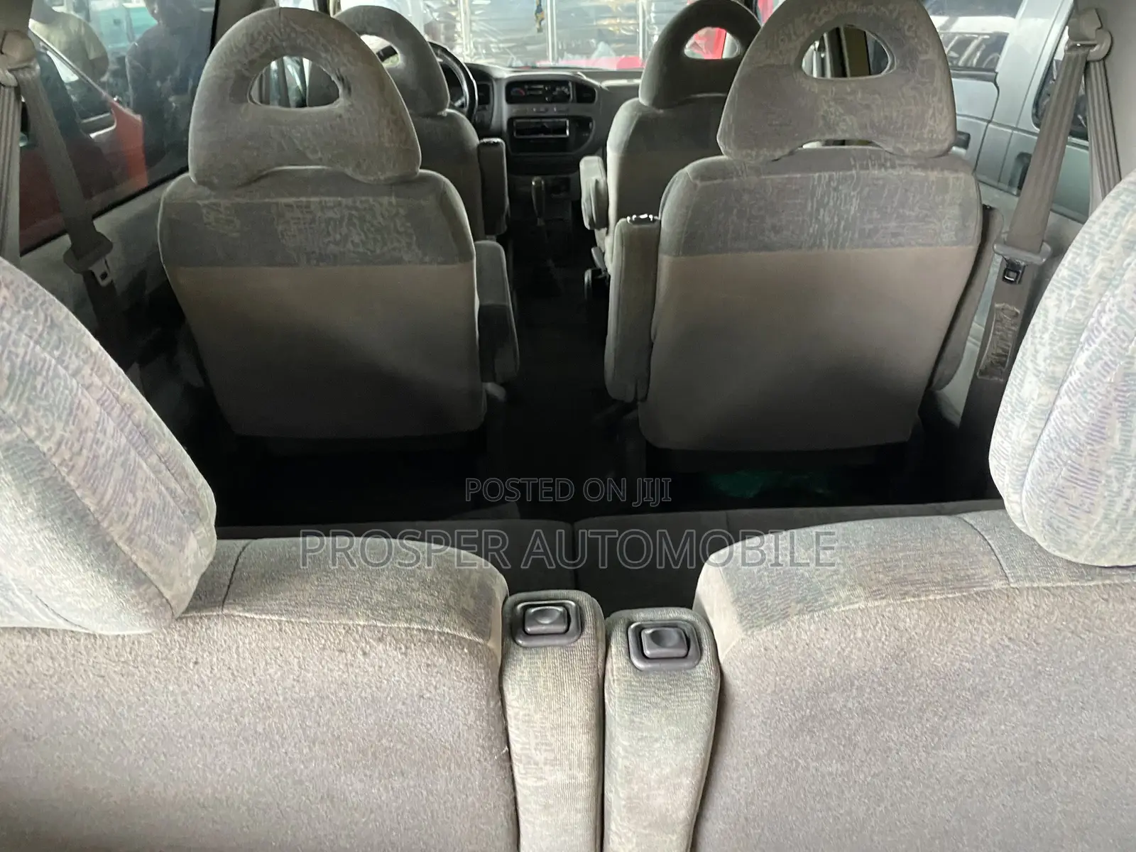 Mitsubishi Space Gear 2003 Grey