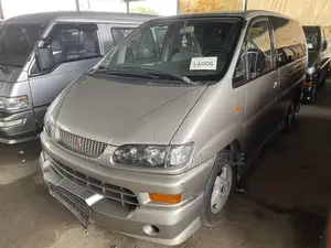 Mitsubishi Space Gear 2003 Grey
