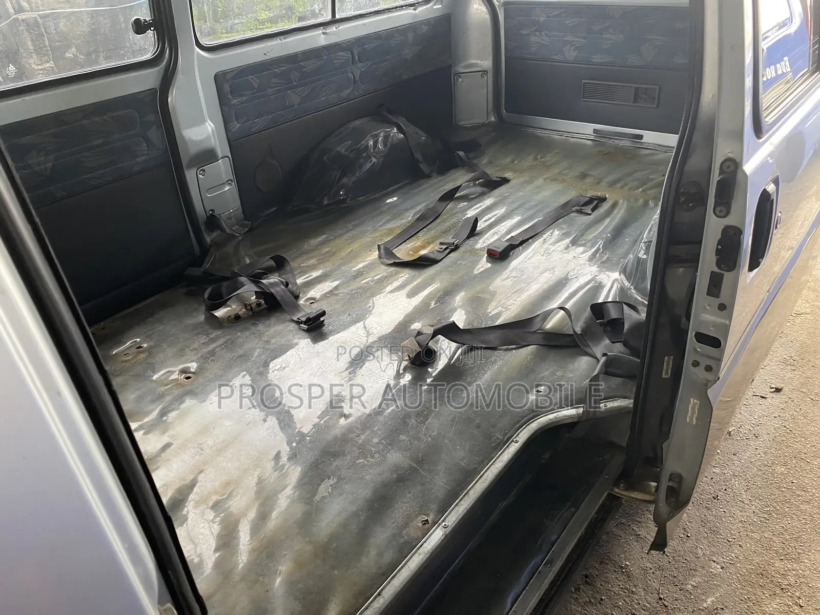 Mitsubishi Delica 2008 Grey