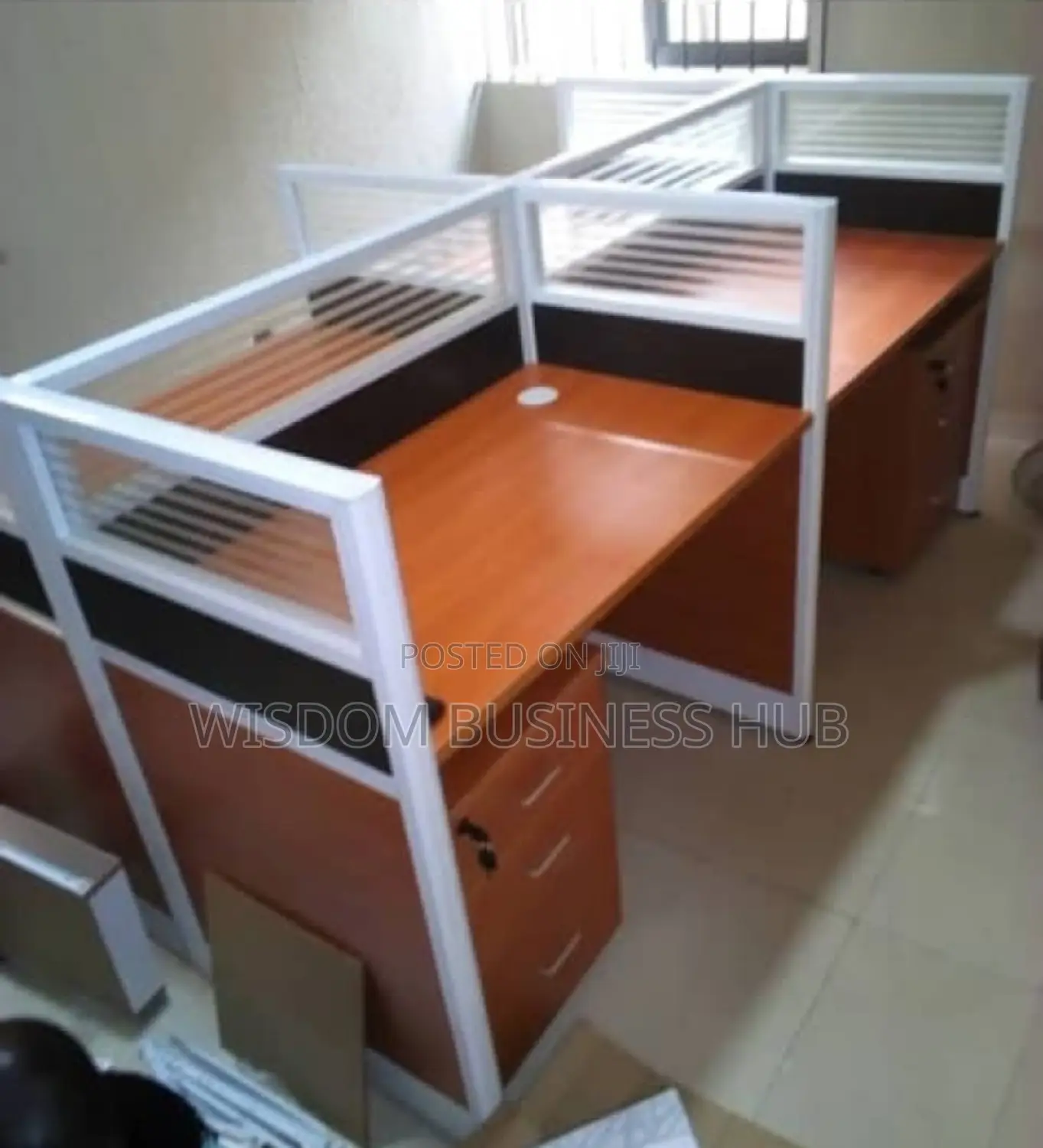 4 Seaters Workstation for Offices