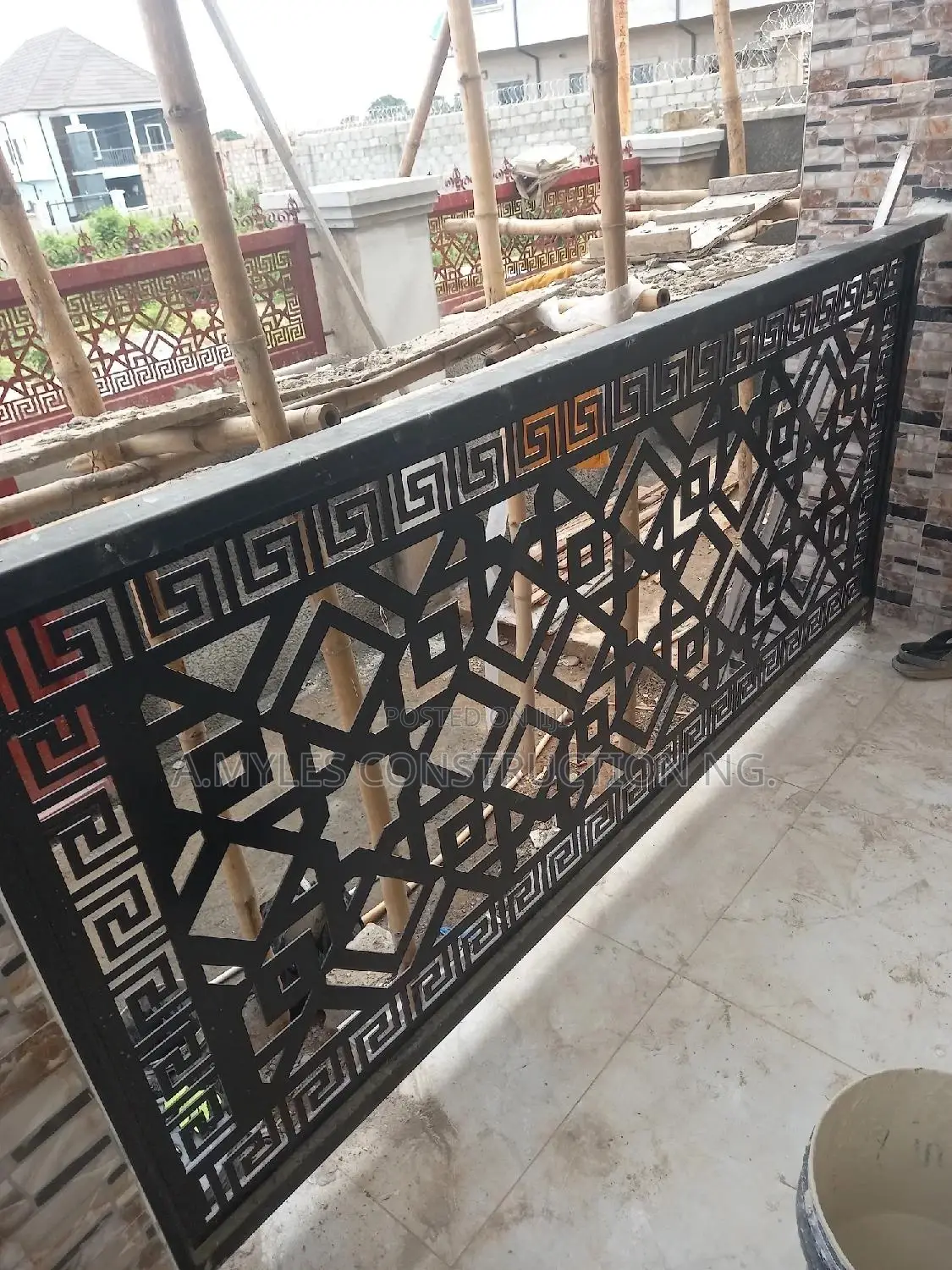 Iron Laser Cut Vaserce Design