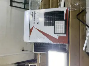 200W Integrated Solar Streetlight