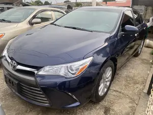 Toyota Camry 2016 Blue