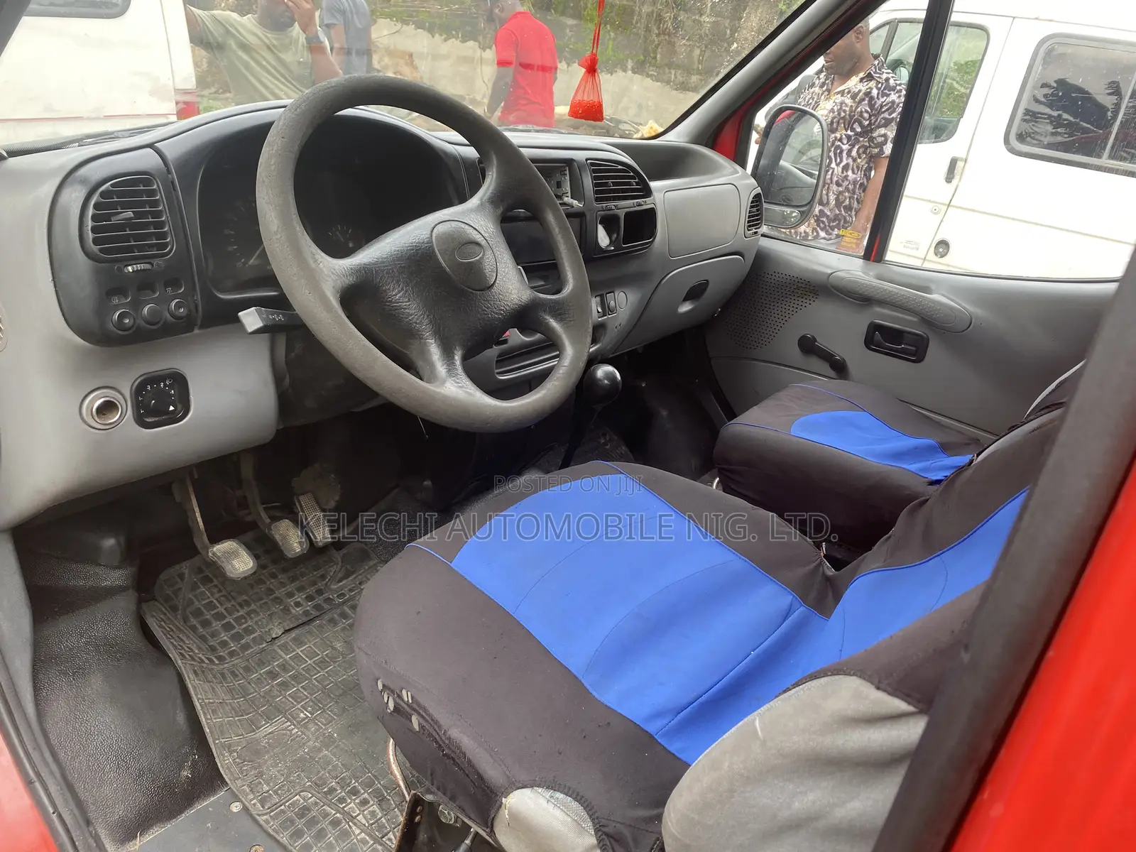 Ford Transit 2002 Red