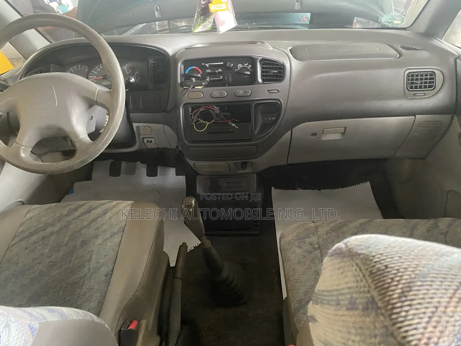 Mitsubishi Space Gear 2003 Green