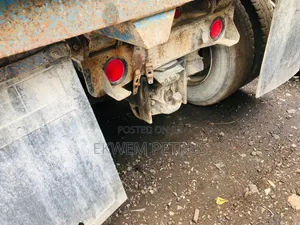 American Used RD Mack Dump Truck