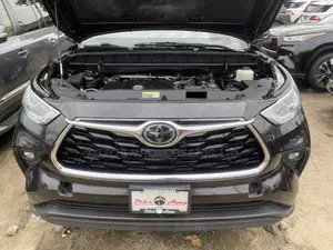 Toyota Highlander XLE 2021 Black