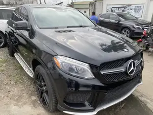 Mercedes-Benz GLE-Class 2017 Black