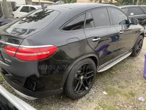 Mercedes-Benz GLE-Class 2017 Black