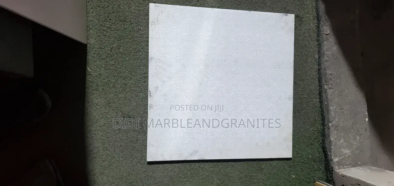 Spanish 60x60 14mm Thickness Vitrified Tiles