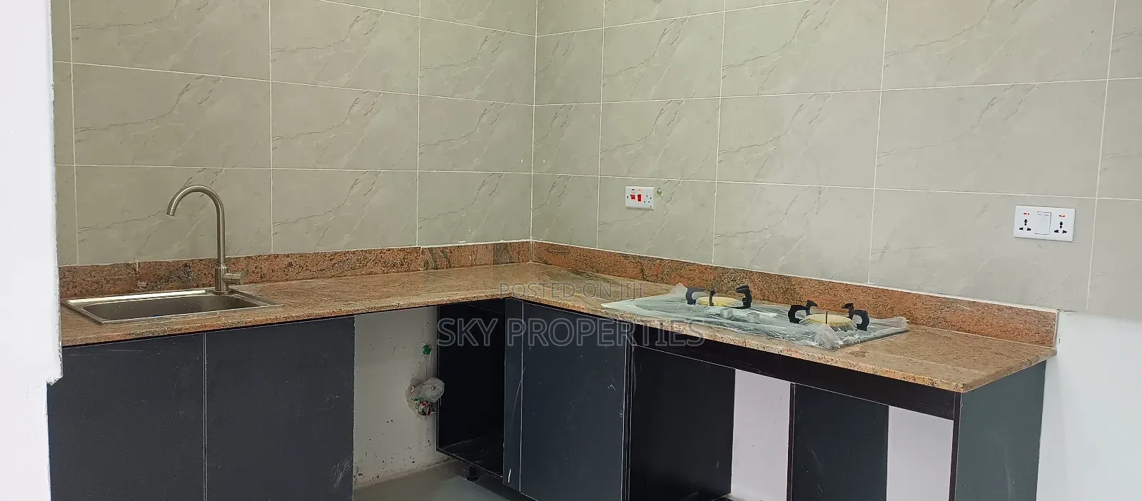 1bdrm Apartment in Lekki Fhase1 for sale