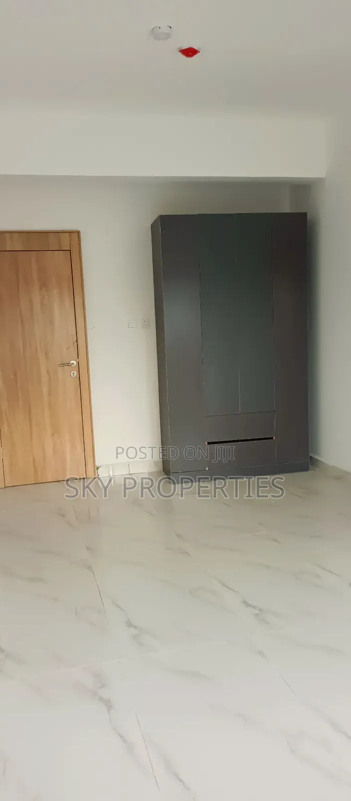 1bdrm Apartment in Lekki Fhase1 for sale