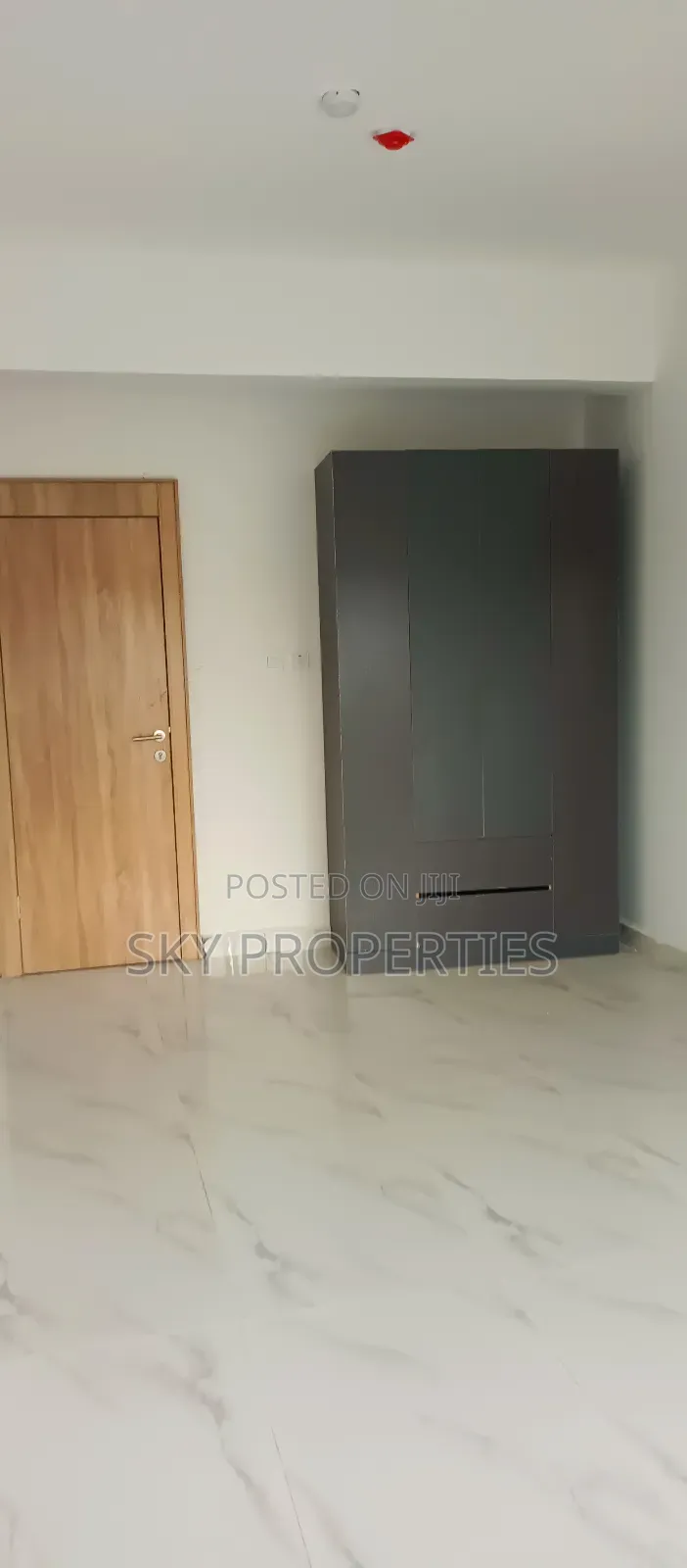 1bdrm Apartment in Lekki Fhase1 for sale