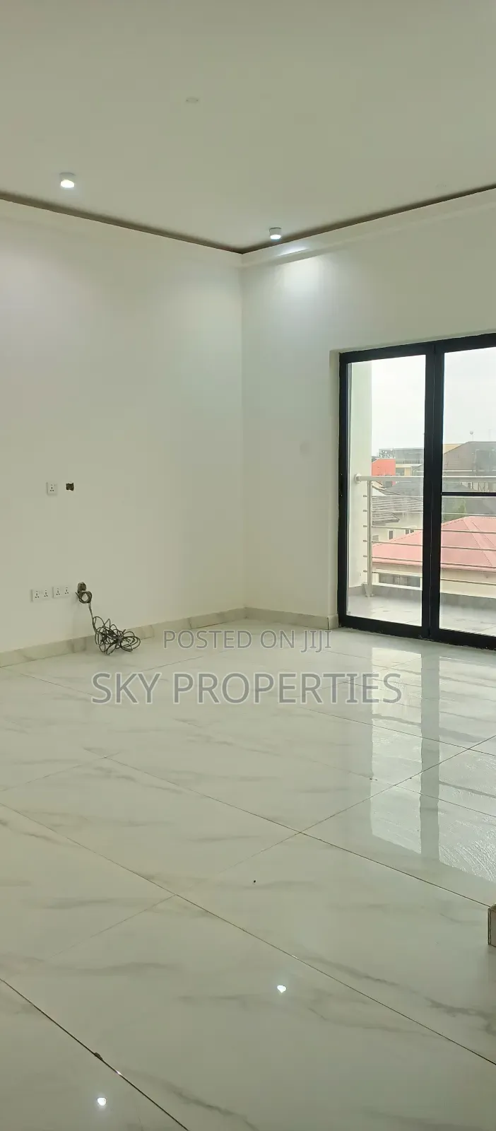 1bdrm Apartment in Lekki Fhase1 for sale