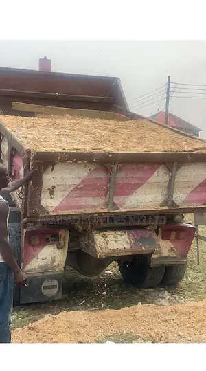 10 Tons of Plastering Sand