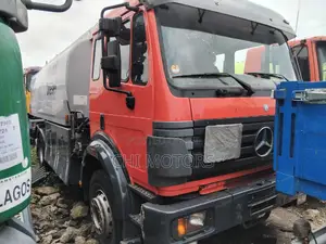 Mercedes Diesel Tanker 21000 Liter
