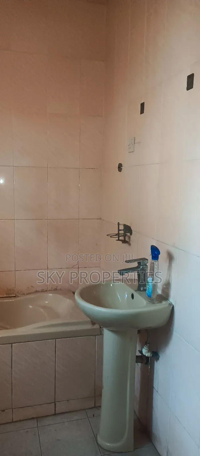 5 Semi Detached Duplex for Rent