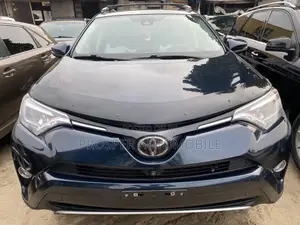 Toyota RAV4 2018 Blue