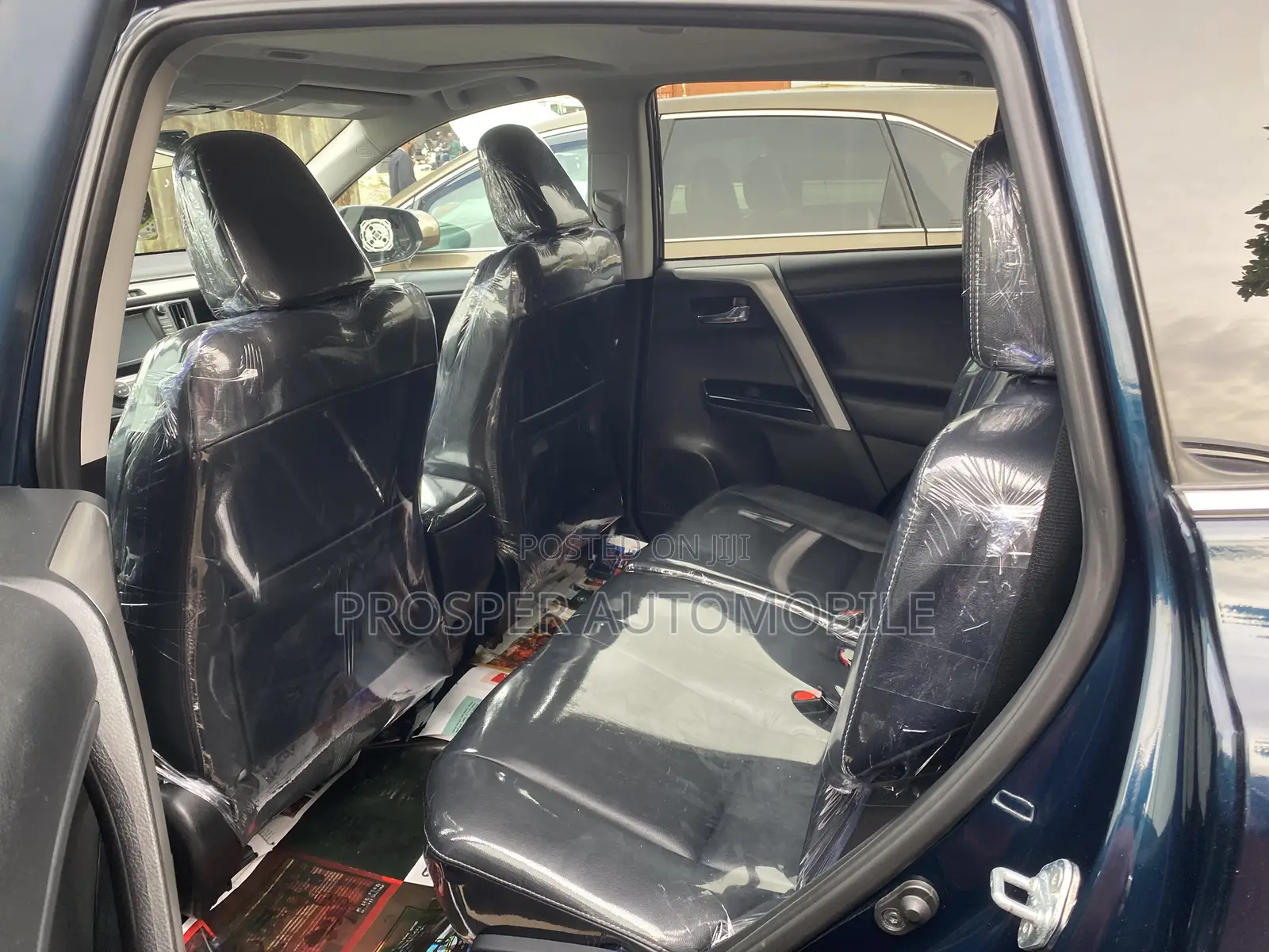 Toyota RAV4 2018 Blue