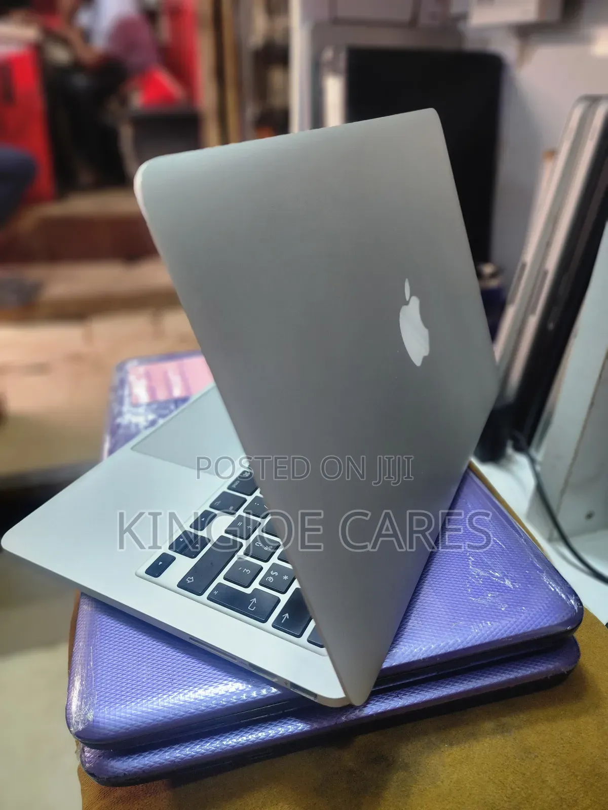Laptop Apple MacBook Pro 2015 8GB Intel Core I5 SSD 128GB