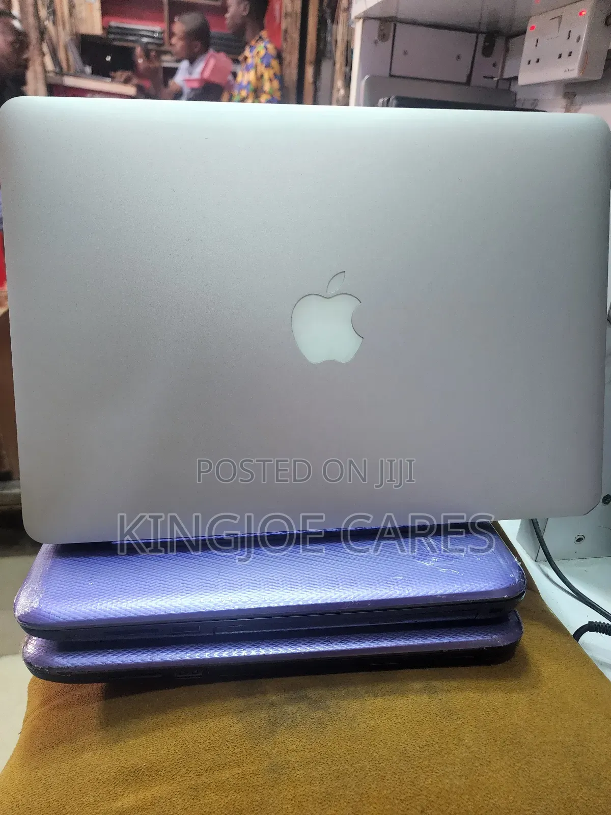 Laptop Apple MacBook Pro 2015 8GB Intel Core I5 SSD 128GB