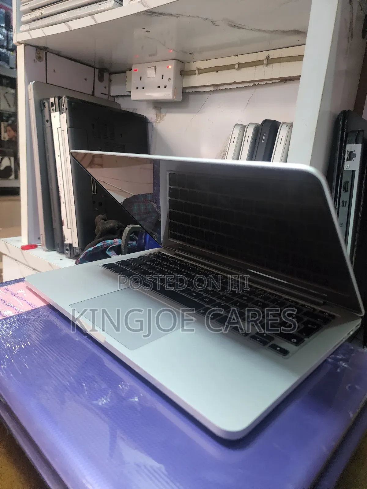 Laptop Apple MacBook Pro 2015 8GB Intel Core I5 SSD 128GB