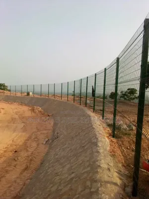 2 X 4 Mesh Wire 8ft by 9ft by 4mm Thickness